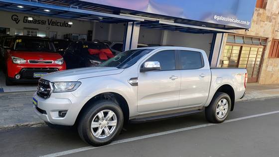 FORD RANGER 3.2 XLT 4X4 CD 20V DIESEL 4P AUTOMÁTICO